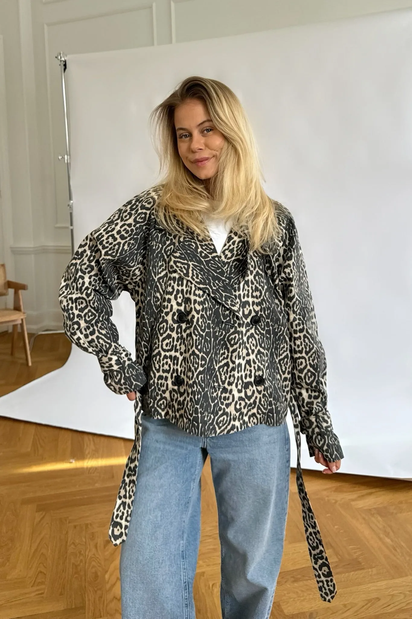 AlmaIC Trenchcoat - Leo Print