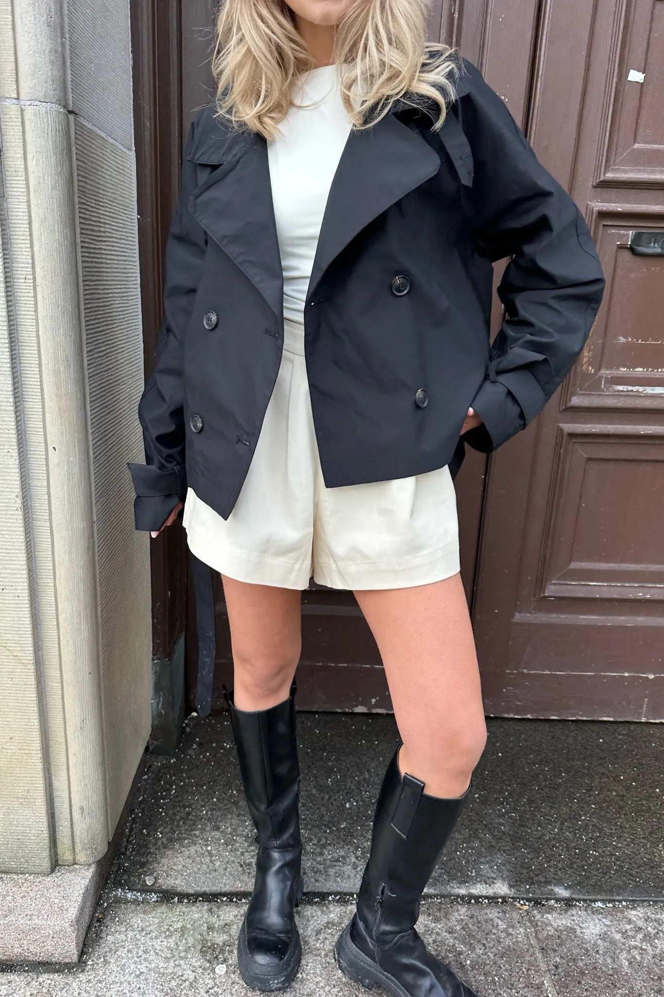 AlmaIC Trenchcoat - Sort