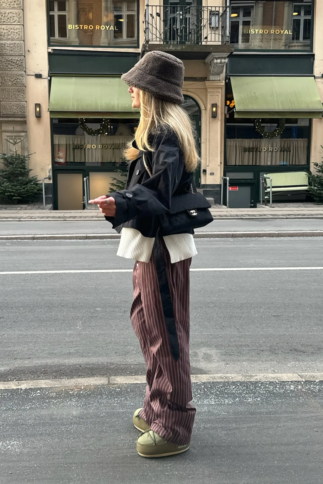 AlmaIC Trenchcoat - Sort