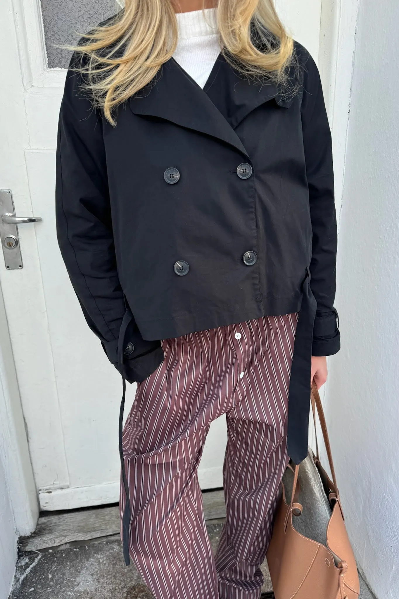 AlmaIC Trenchcoat - Sort