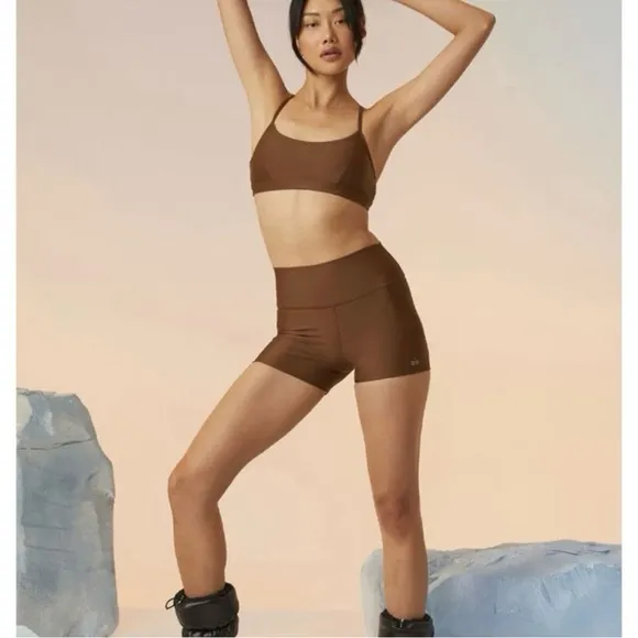 Alo 3&quot; High-Waist Airlift Short - Cinnamon Brown (Size Medium)