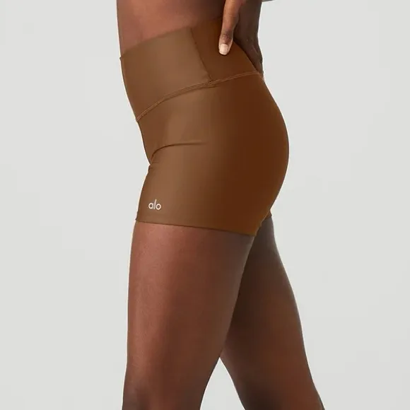 Alo 3&quot; High-Waist Airlift Short - Cinnamon Brown (Size Medium)