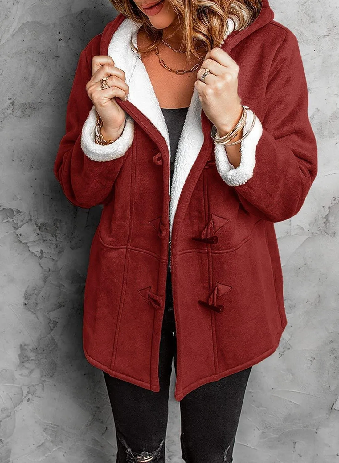 Augusta | Women's coat with hood and velvet horn