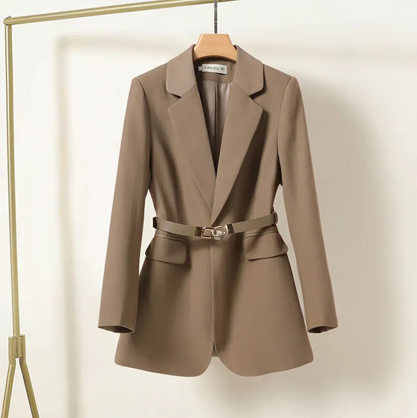 Avelina - elegant ladies blazer