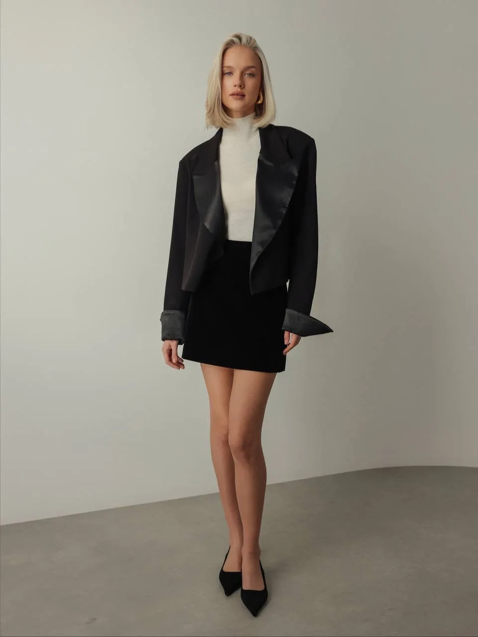 Black Cropped Blazer Jacket