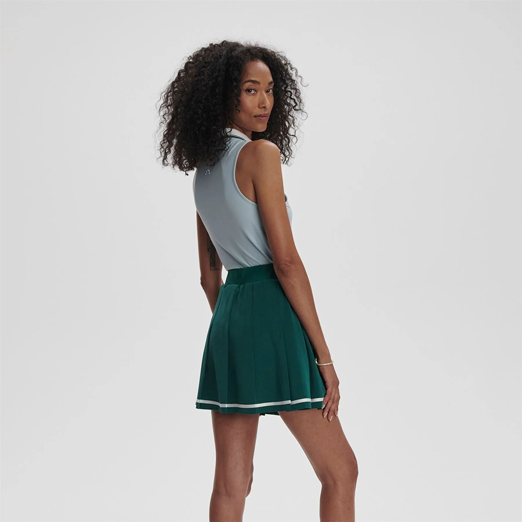 Clarendon 2.0 16 Inch High Rise Skort Forest/White