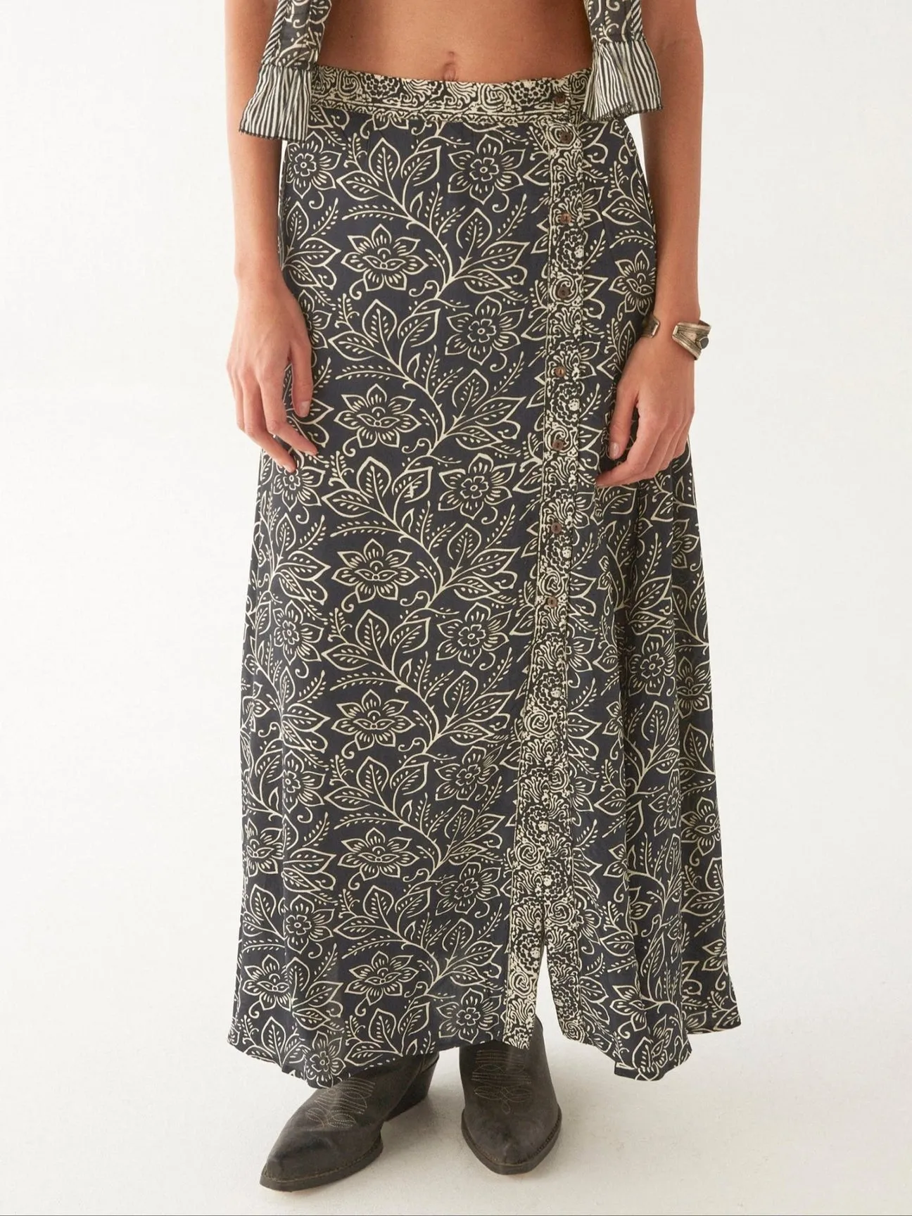 Eeva Skirt - Black Sheep