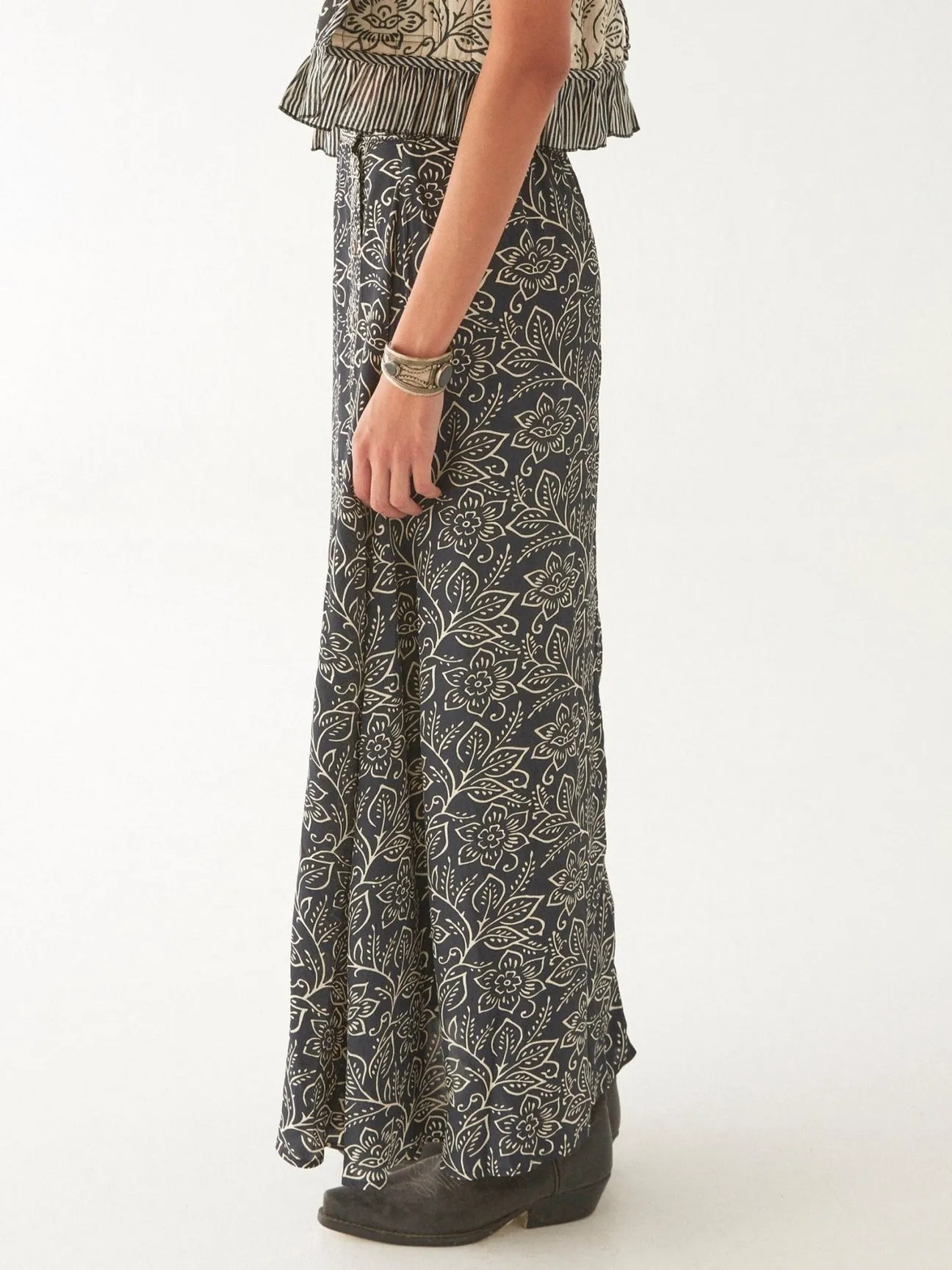 Eeva Skirt - Black Sheep