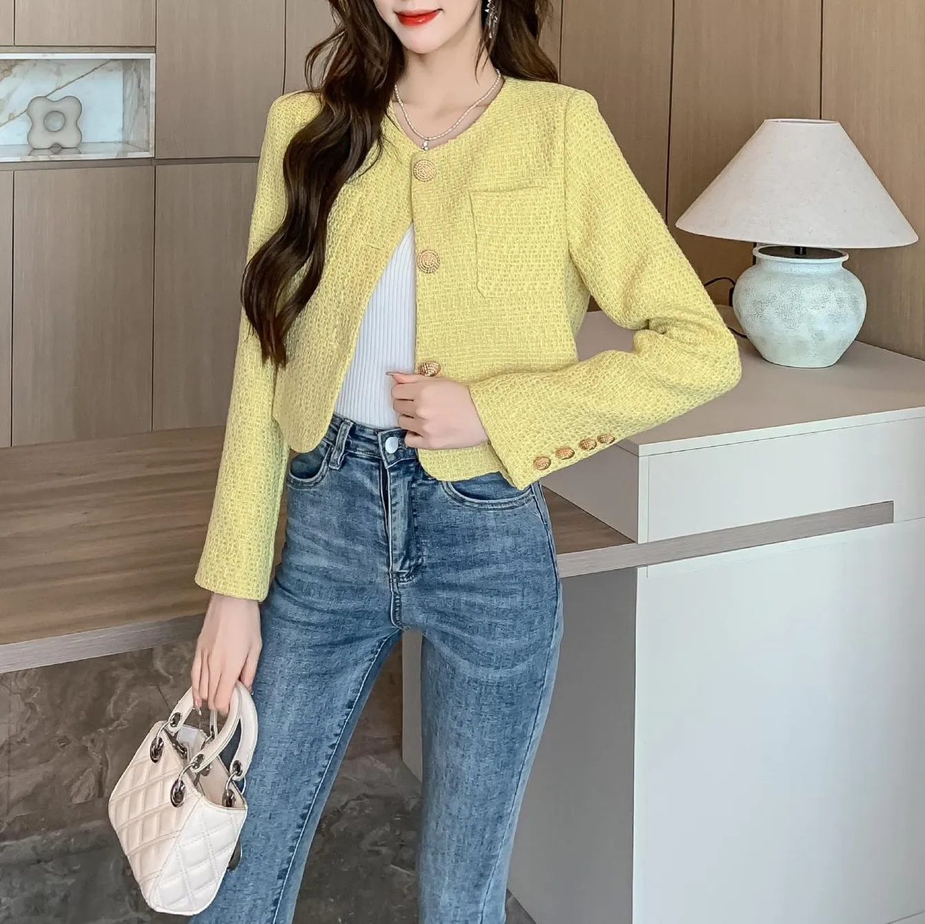 Elegant Solid Blazer featuring a Button-up Design and Cropped Fit