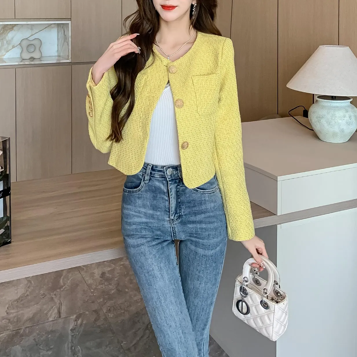Elegant Solid Blazer featuring a Button-up Design and Cropped Fit