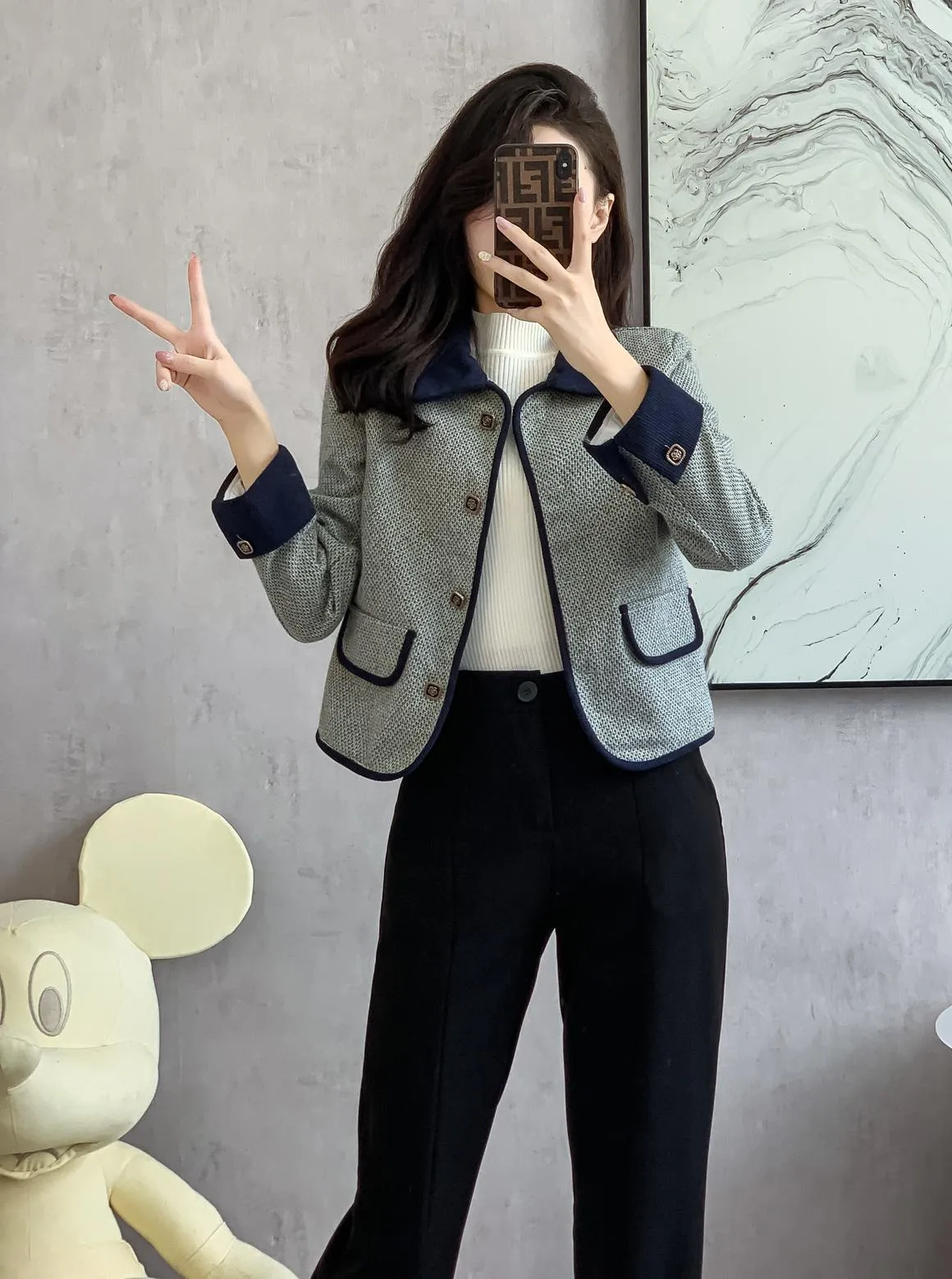 Elegant Textured Print Blazer with Button-up Design for Her
