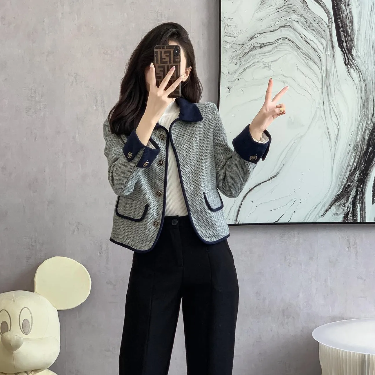 Elegant Textured Print Blazer with Button-up Design for Her