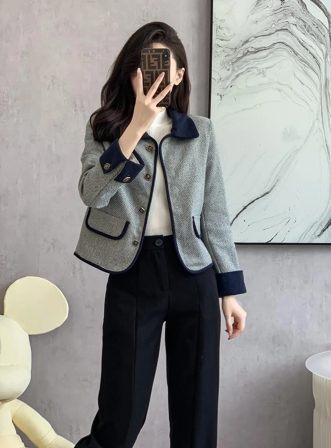Elegant Textured Print Blazer with Button-up Design for Her