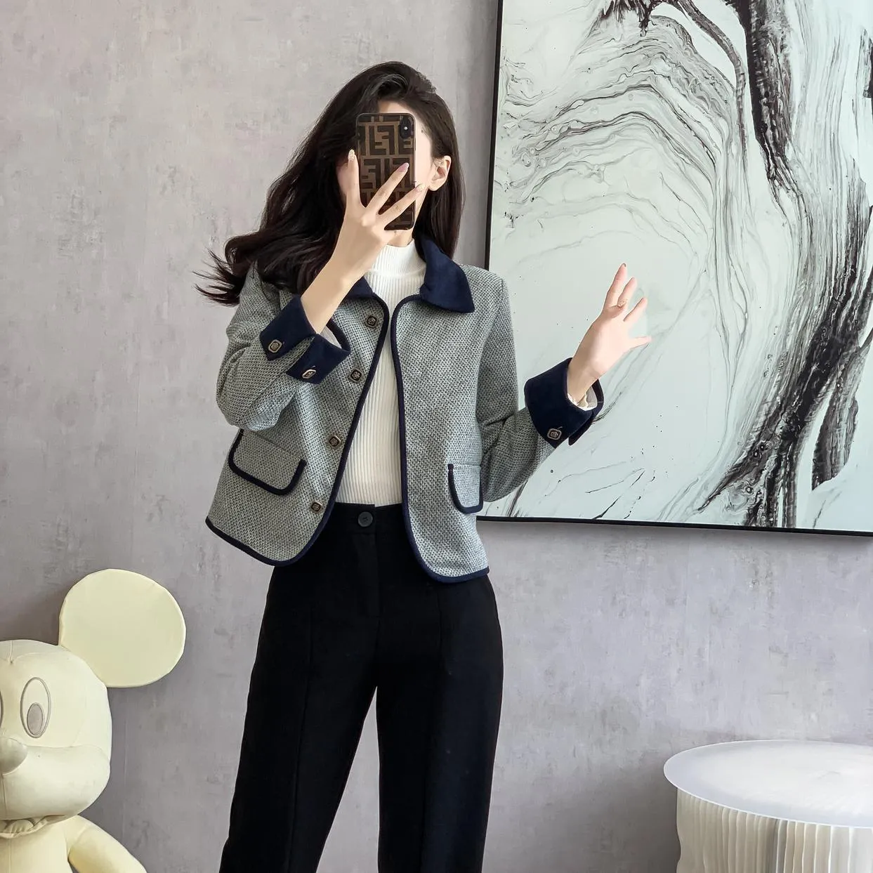 Elegant Textured Print Blazer with Button-up Design for Her