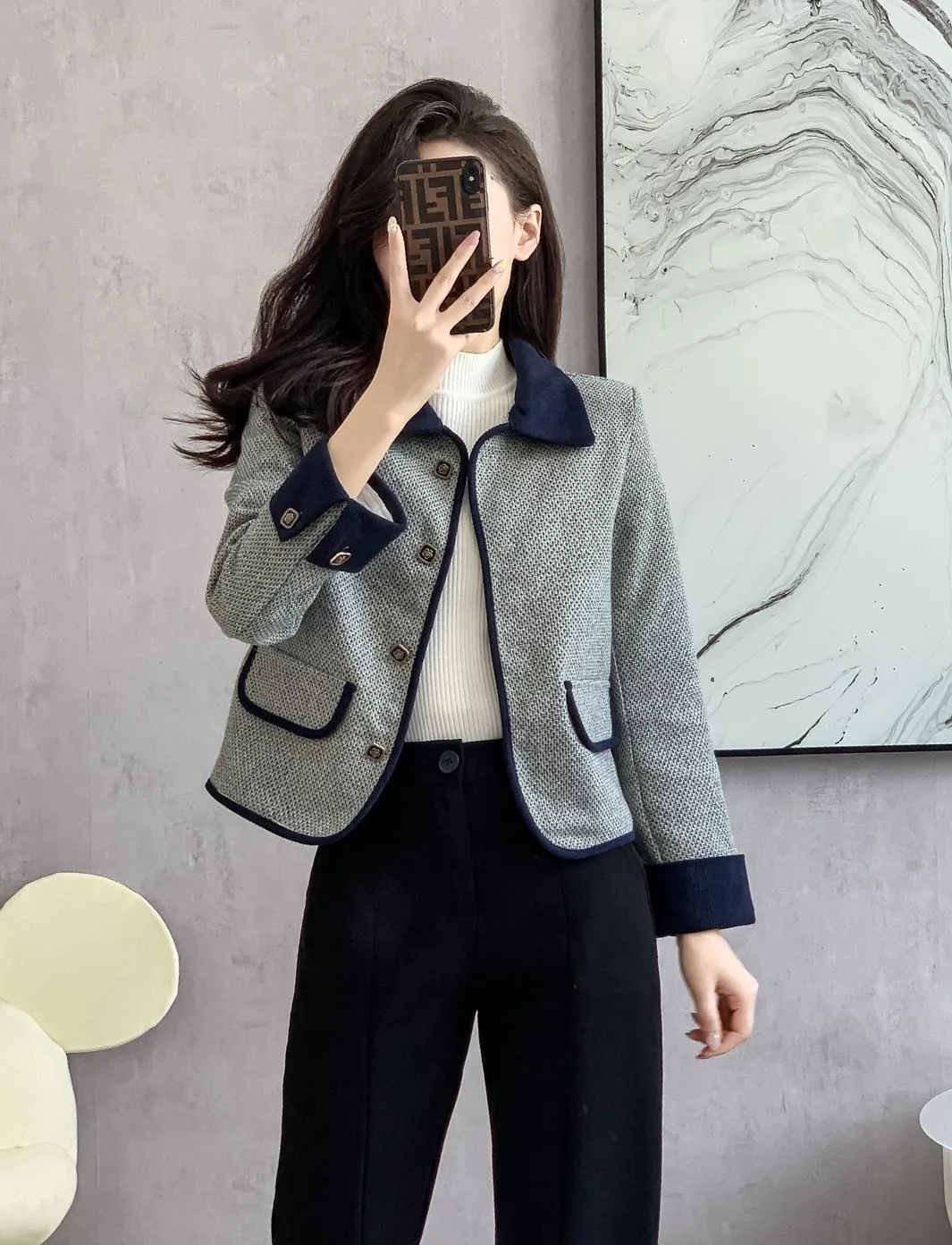 Elegant Textured Print Blazer with Button-up Design for Her