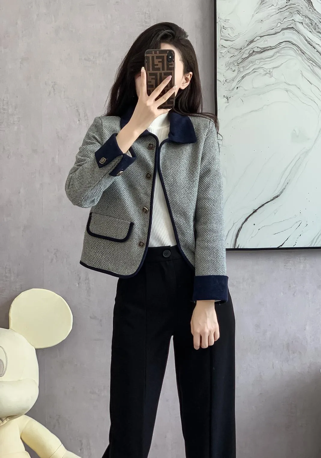 Elegant Textured Print Blazer with Button-up Design for Her