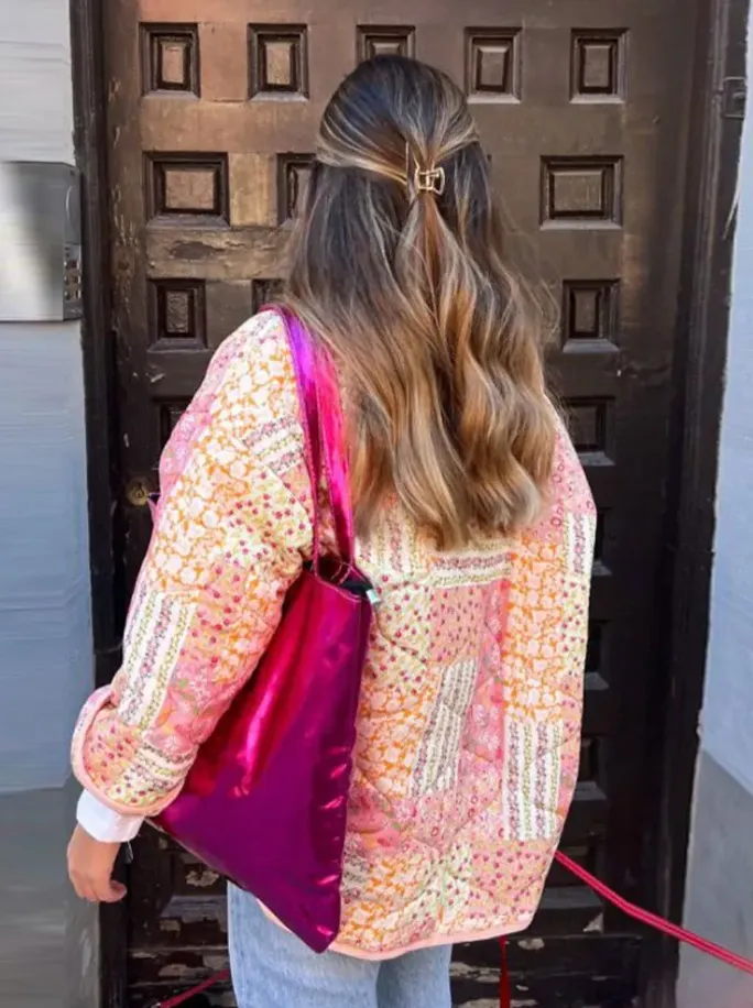 Fashionable, elegant jacket with print - Sophisticated look for any occasion - Comfortable and versatile