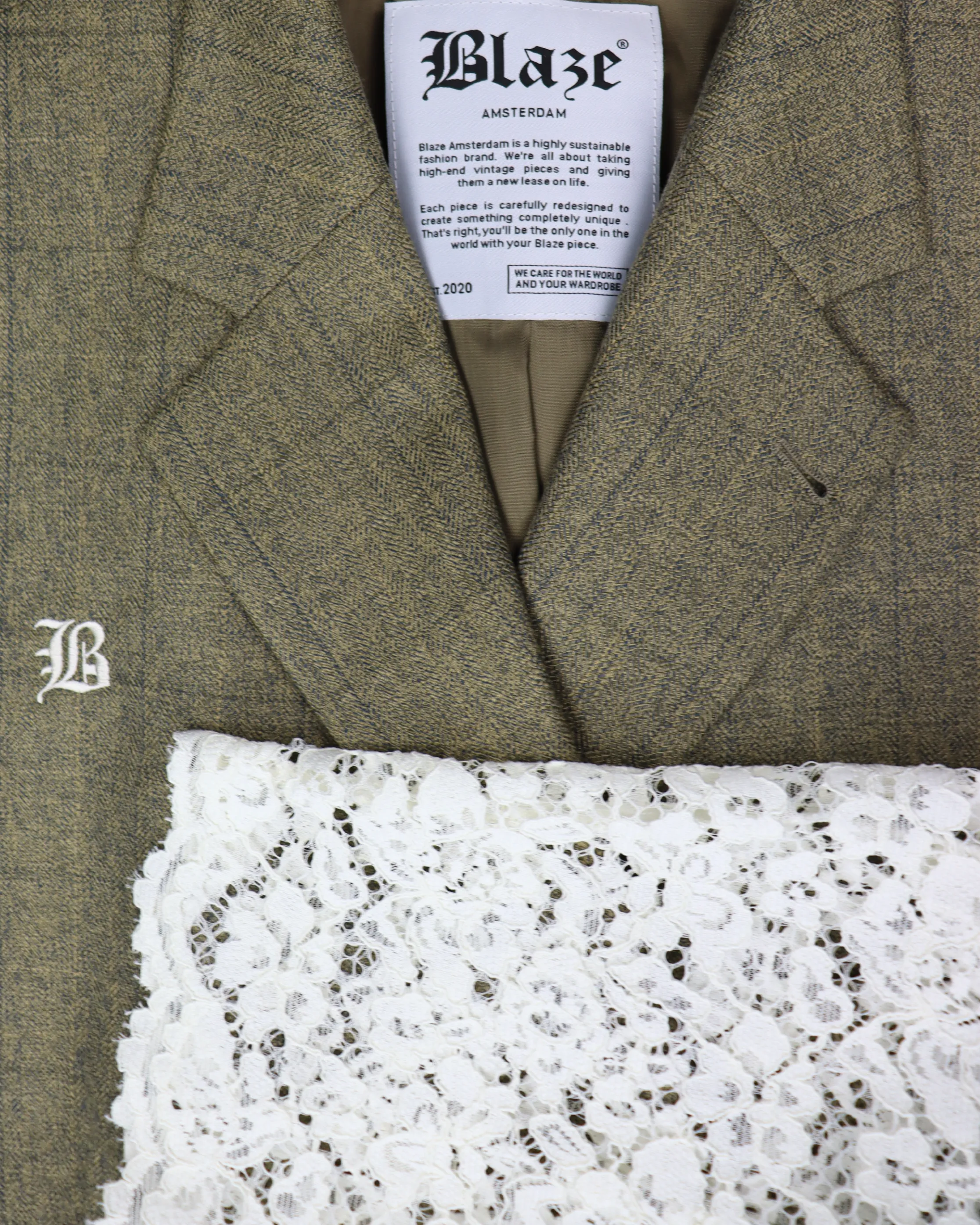 FITTED LACE BLAZE