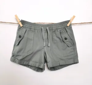 GIRL SIZE MEDIUM (8/9 YEARS) - GAP Kids, Soft Casual Shorts EUC B51