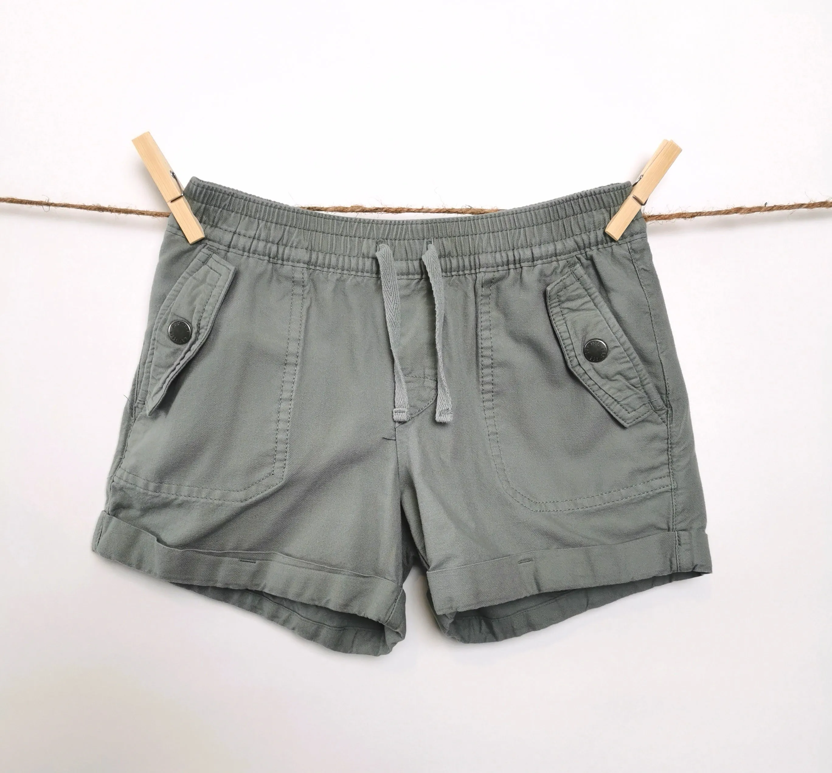 GIRL SIZE MEDIUM (8/9 YEARS) - GAP Kids, Soft Casual Shorts EUC B51