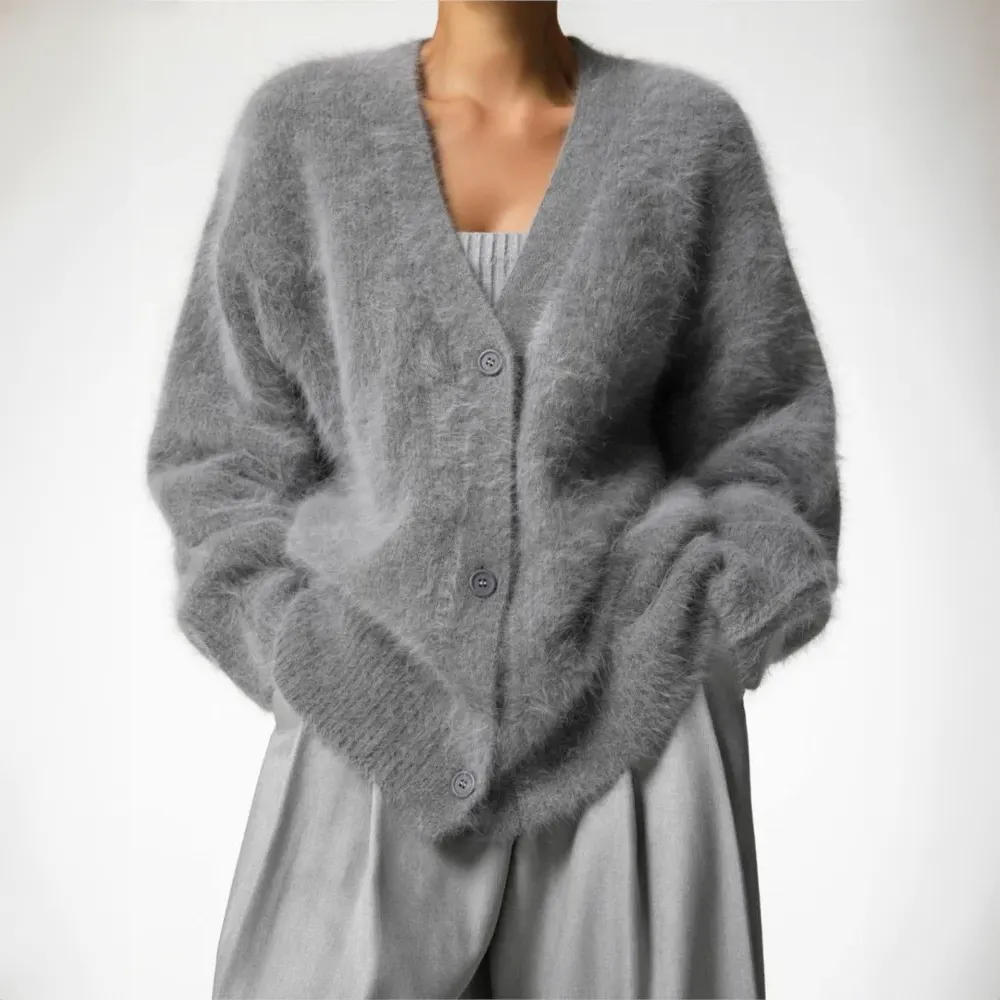 KIARA™ - Soft Buttoned Sweater