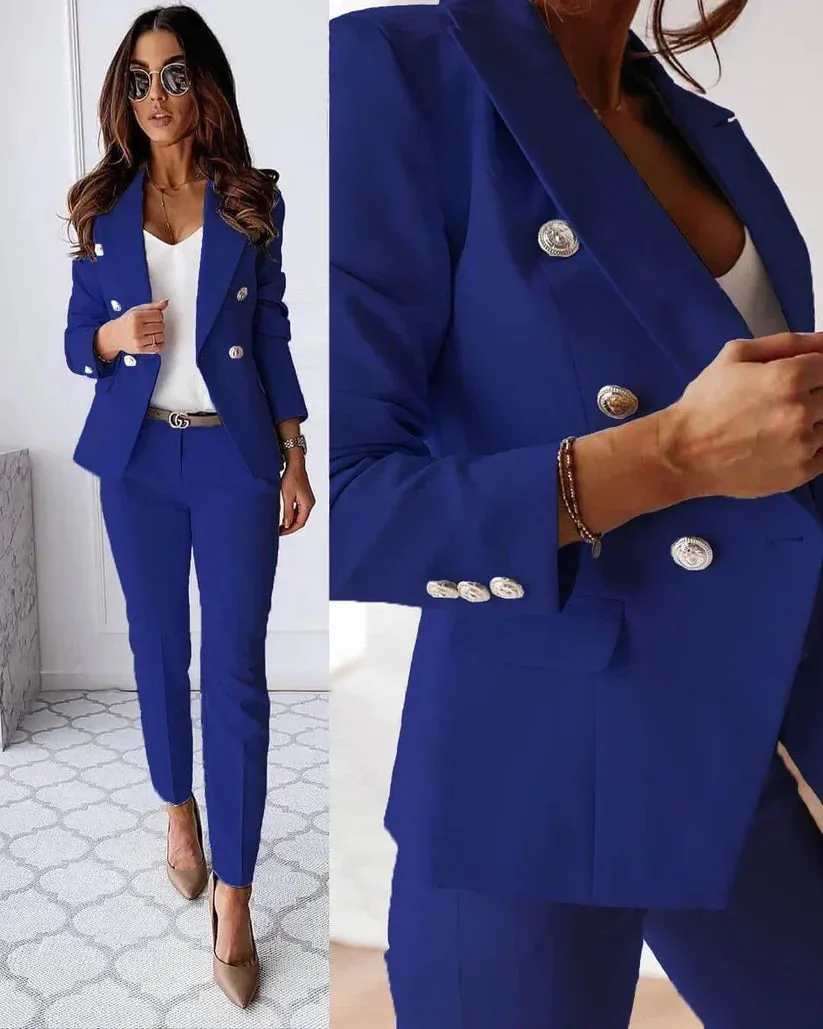 Lyla: A sophisticated blazer ensemble