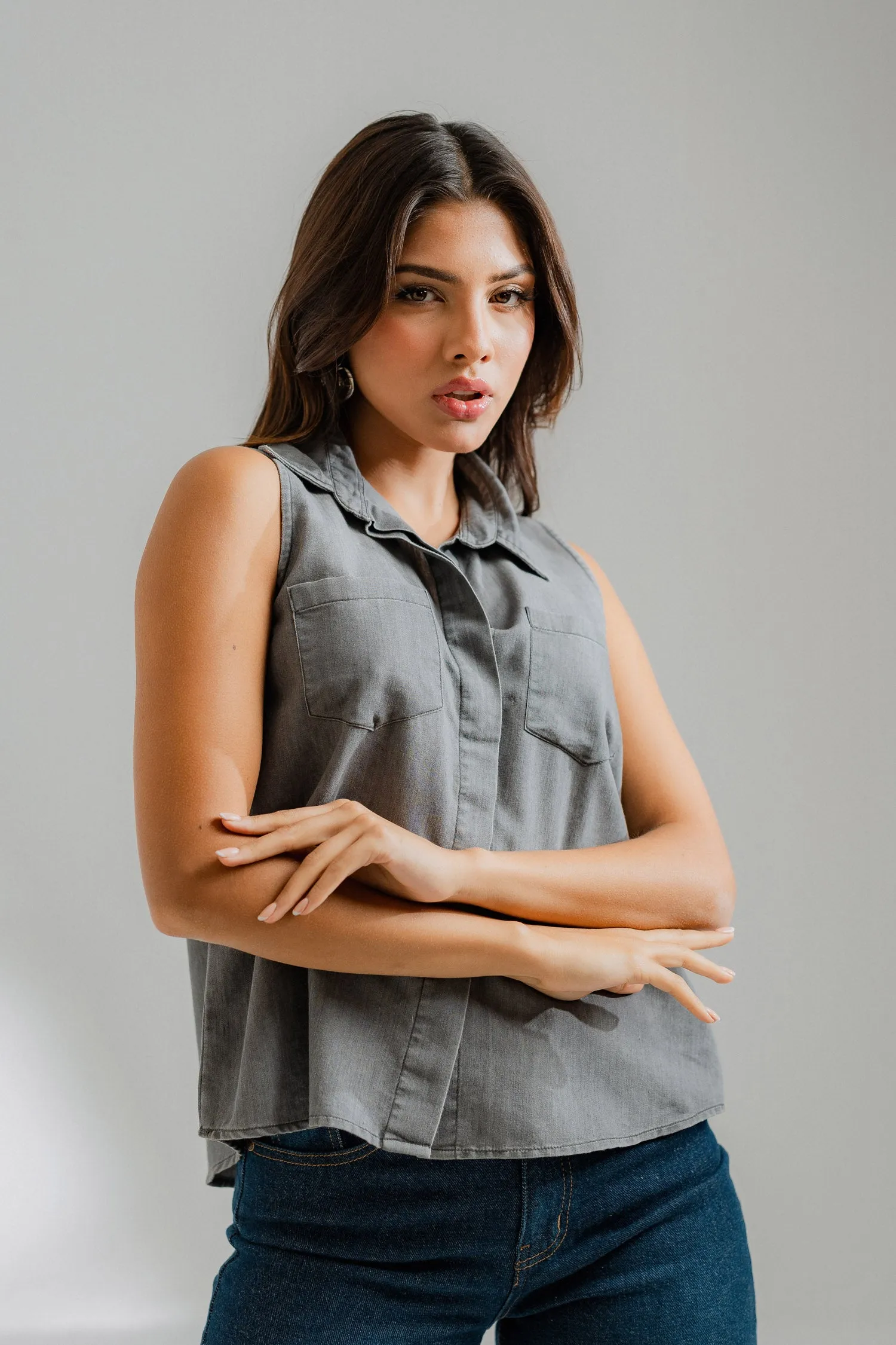 Sleeveless Button-down Chambray Shirt
