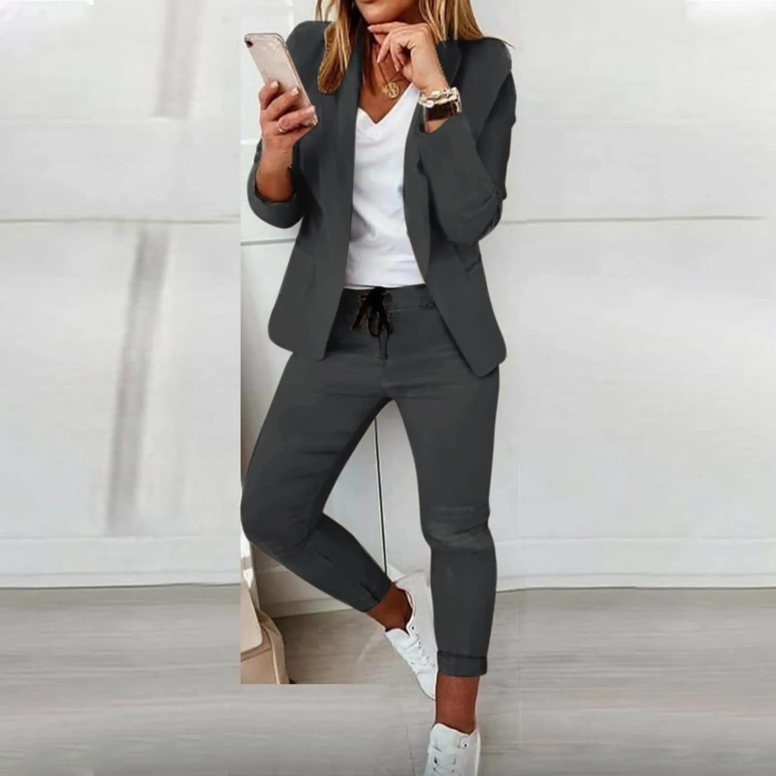 The elegant and comfortable Alena set