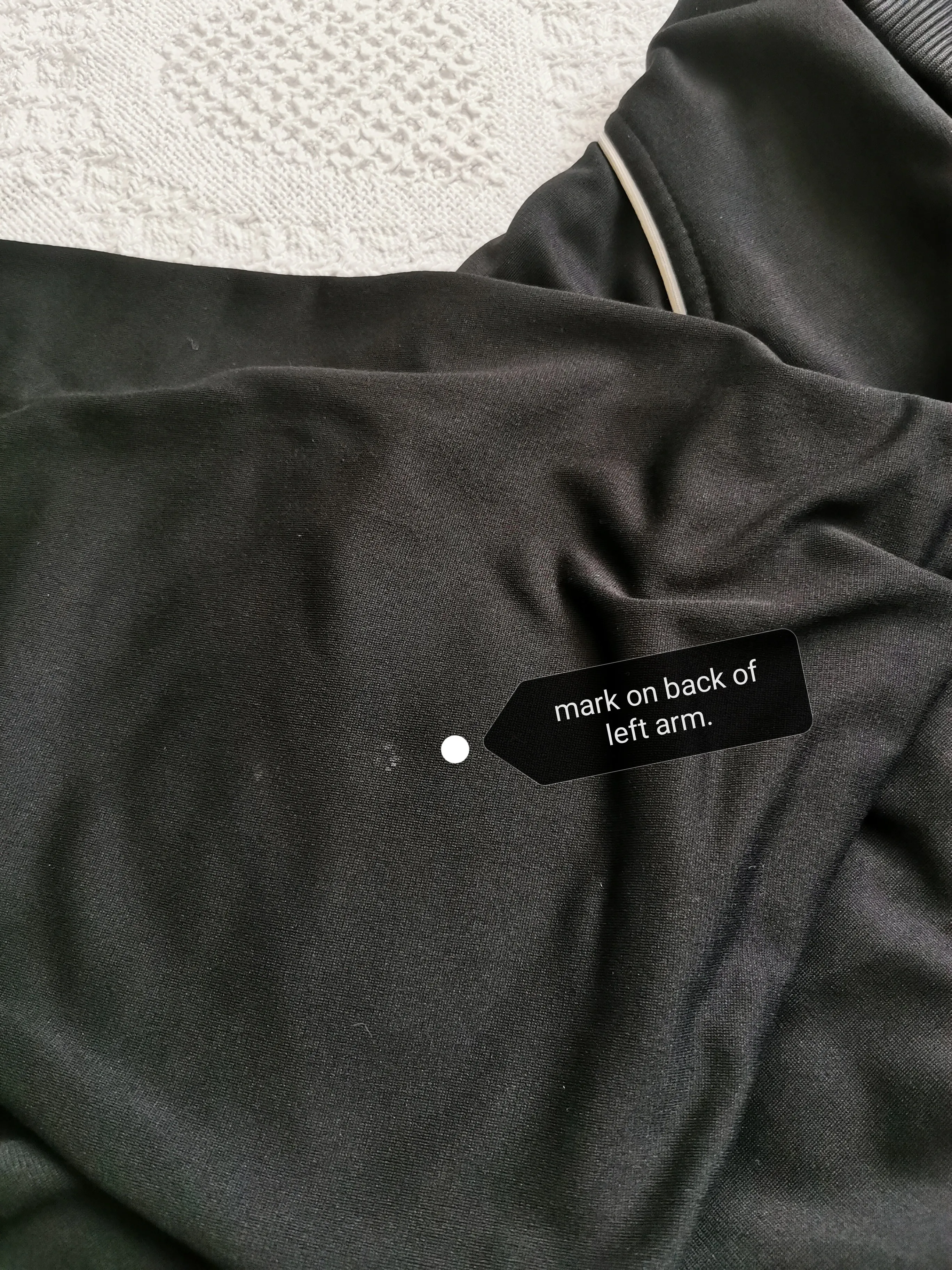 UNISEX SIZE LARGE (14/16 YEARS) - ADIDAS, Black / White Athletic Jacket, Long Sleeve, Zippered EUC B30