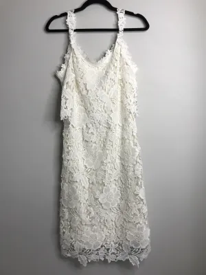 Womens Size 2 Misses White Cartise Dress