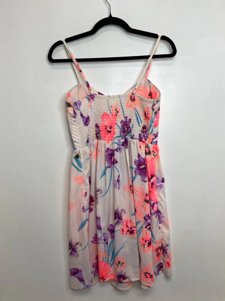 Womens Size Med Misses Pink Roxy Dress
